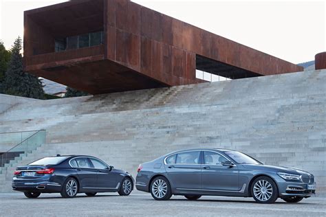 Compare rankings and see how the cars you select stack up against each other in terms of performance, features, safety, prices and more. BMW 740i vs 740d: excelență în formă continuată | BMW Blog România