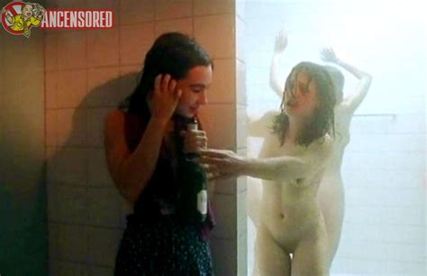Julia Brendler Desnuda En El Lugar Del Crimen