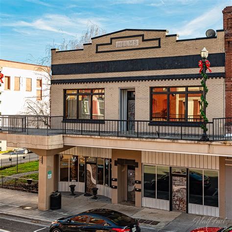 Cleveland is the county seat of and largest city in bradley county, tennessee, united states. Downtown Morristown TN | Morristown tn, House styles ...