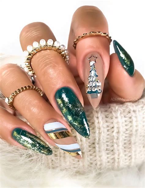 Pretty Festive Nail Colours And Designs 2020 Green Christmas Nails