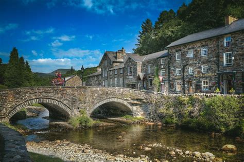 12 Of The Most Beautiful Villages In The Uk Skyscanners Travel Blog