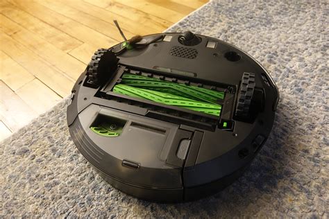 Hands On Review Irobot Roomba J7 Robot Vacuum