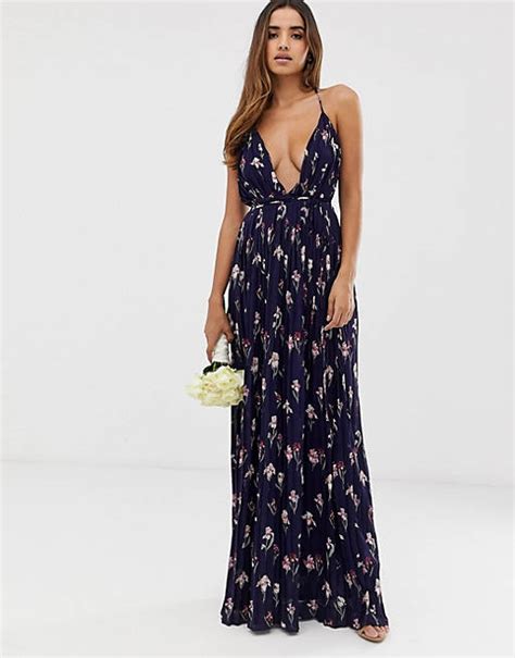 Missguided Pleated Plunge Cami Maxi Dress In Navy Floral Asos