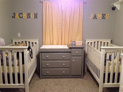 20 Pictures Of Twin Baby Rooms