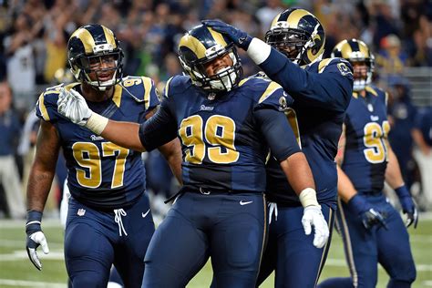The Rams Should Wear These Beautiful Throwback Uniforms Every Week For The Win