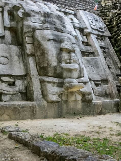 Lamanai Mayan Ruins In Belize The Perfect Shore Excursion