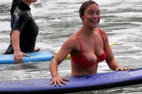 Lisa Gormley Suffers Boob Slip Bikini Malfunction Immagini