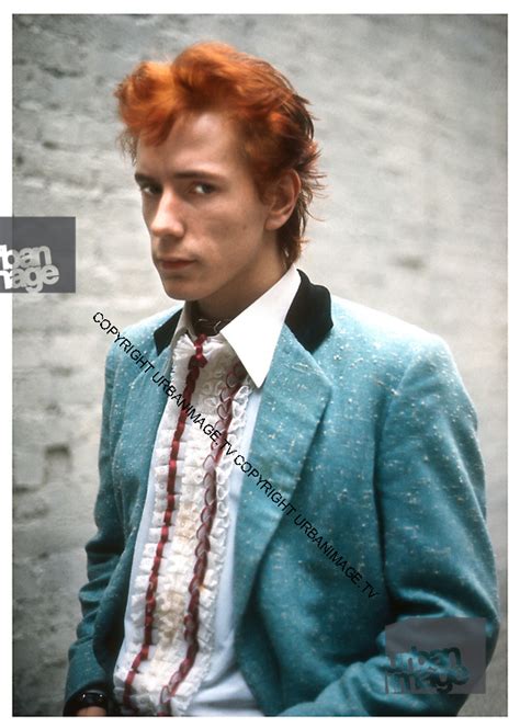 Johnny Rotten Sex Pistols Oxford Street Glitterbest Photosession 1977