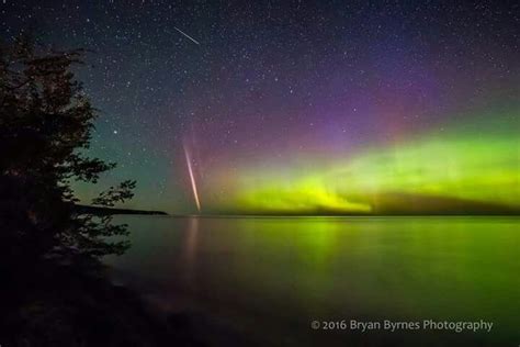 On July 29 2016 I Captured This Rare Trifecta Over Lake Superior A