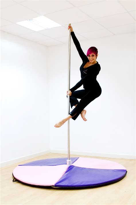 Free Standing Fitness Pole In 2020 Pole Dancing Pole Tricks Fitness