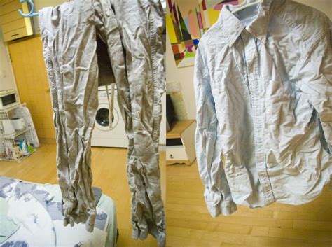 Wrinkles No More Fast And Easy Tips To De Wrinkle Your Garments