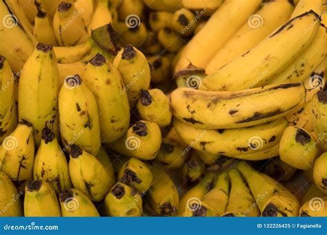 Bright Yellow Bananas Being Sold In Colorful Indian Street Food Stock