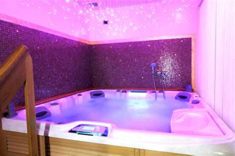 Pin By Funky Aesthetics On Photography Neon And Glow Indoor Hot Tub
