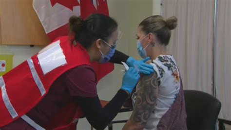 Ottawa Hospital Vaccinates 10000th Person With Covid 19 Vaccine Ctv News