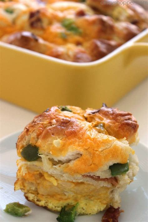 Packaged biscuits and frozen sausage patties really help speed this tasty breakfast and brunch casserole along. Bacon Egg & Cheese Biscuit Breakfast Casserole - CincyShopper