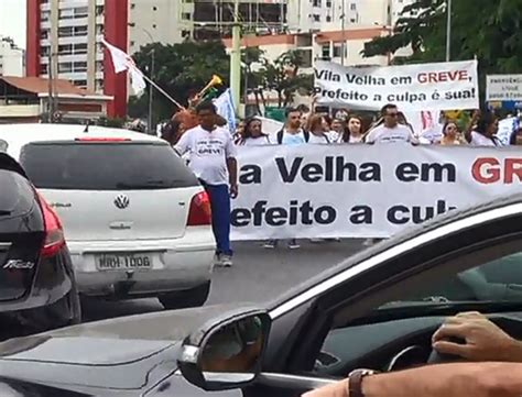 Servidores De Vila Velha Protestam E Deixam O Trânsito Congestionado Na Terceira Ponte