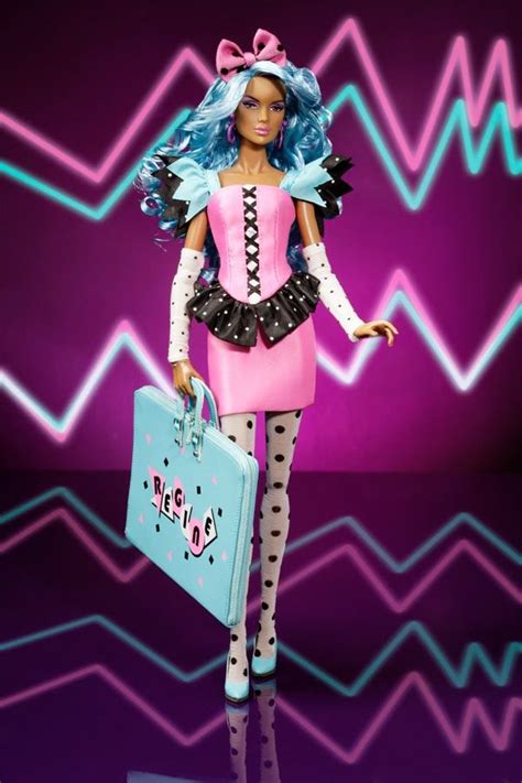 new jem and the holograms release from integrity toys and hasbro jem y los hologramas muñecas