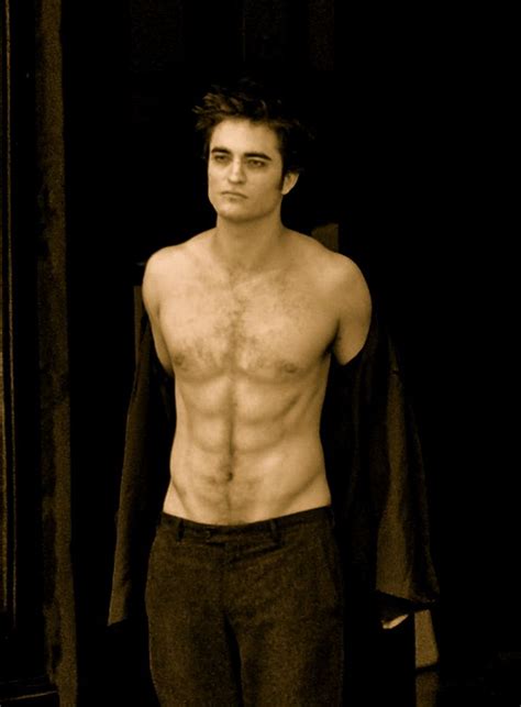 Shirtless Robert Pattinson Free Of Dots On New Moon Set Photos Of A