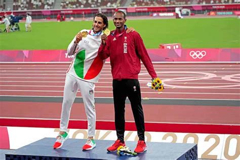 Best Friends Choose To Share Olympic Gold Medal After Tie