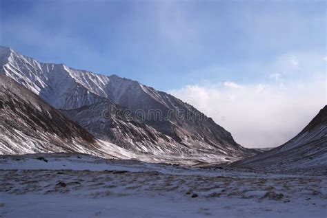 Eastern Sayan Mountains Altai Stock Photo Image Of Fresh Snow 15501056