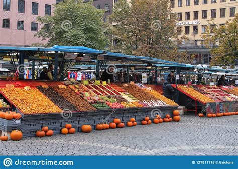 Check spelling or type a new query. Outdoor Market Selling A Variety Of Products, Foods, And ...