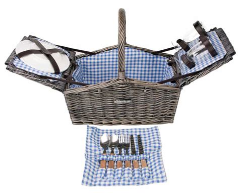 10 Romantic Picnic Baskets That You Can Buy Right Now