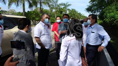 Orang awam atau tuan punya anjing juga diminta melapor kepada jabatan kesihatan, klinik berhampiran atau jabatan perkhidmatan veterinar yang berdekatan sekiranya berlaku kejadian gigitan anjing pada manusia. Tiga buah klinik kesihatan bakal dibina Bintulu dalam RMK ...