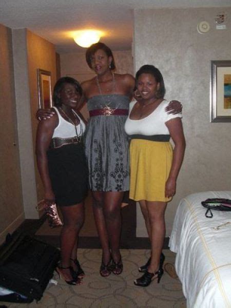 the world s tallest women 59 pics