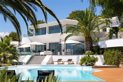 Ad Seasonal Rental Property Cannes 06400 26 Capacity Refl0997ca