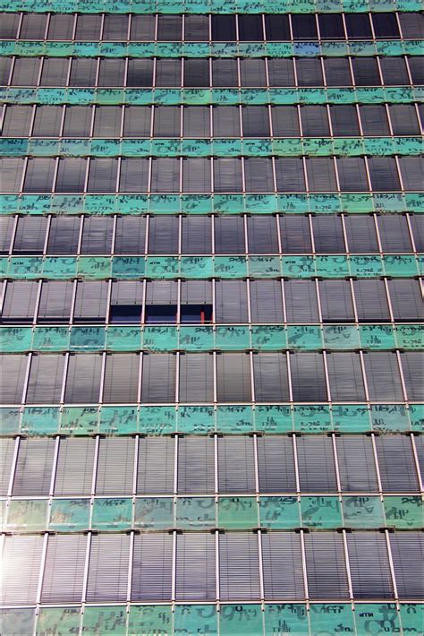 Öffnungszeiten von „haus der presse in dresden öffnungszeiten telefonnummer kontaktdaten anfahrt bewertungen. haus der presse | Facade of the Haus der Presse in Dresden ...