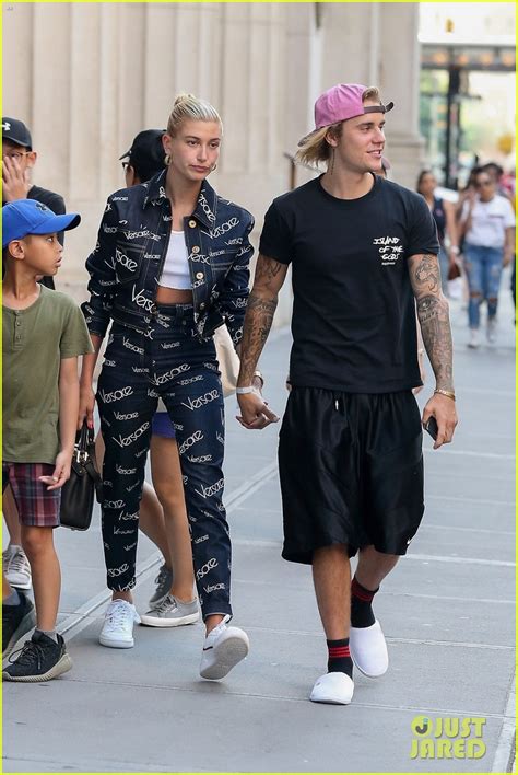 justin bieber holds hands with hailey baldwin after sushi date photo 1171100 photo gallery