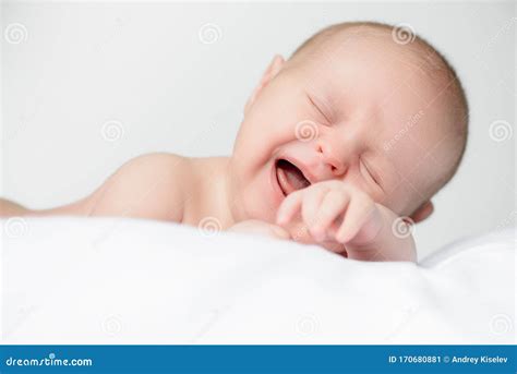 Screaming Newborn Baby Stock Image Image Of Eyes Angelic 170680881