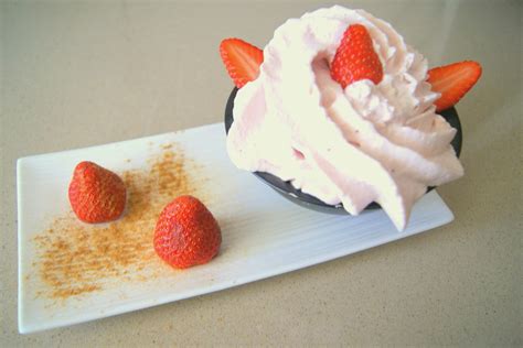 Te dejo la receta para que. cocina facil y elaborada: MOUSSE DE FRESAS Y CHOCOLATE ...