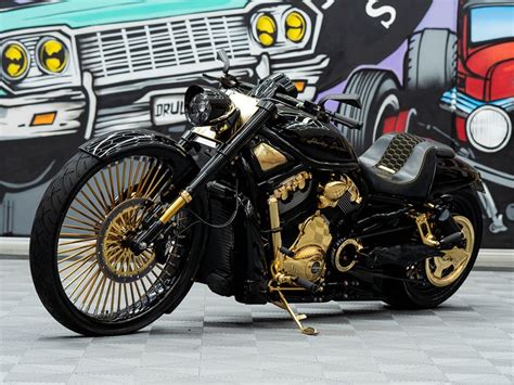 Harley Davidson Gold V Rod 24k Magic