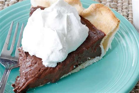 And to make it in only five minutes? Classic Chocolate Pie | My Mother's Daughter
