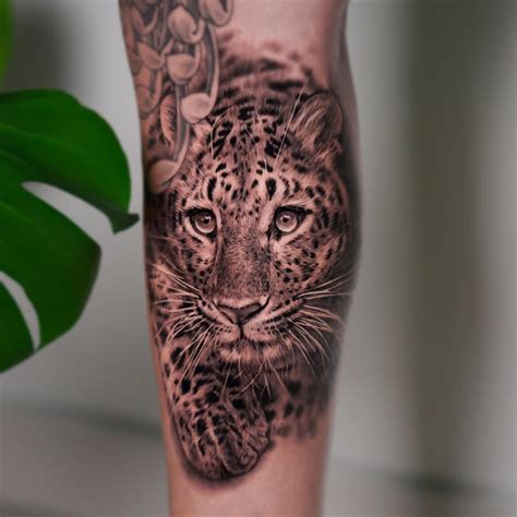 Top More Than 75 Cheetah Print Tattoos On Thigh Latest Esthdonghoadian