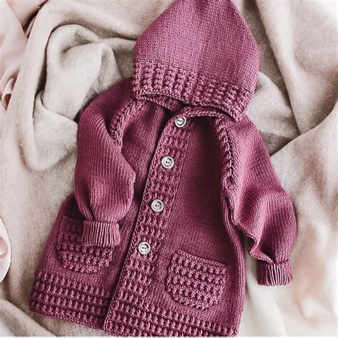 Free, online baby sweaters, cardigans, jackets, pullovers & vests knitting patterns. BABY CARDIGAN 7 Sizes PDF Knitting Pattern