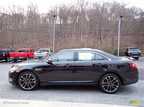 Shadow Black 2018 Ford Taurus Sho Awd Exterior Photo 143464460