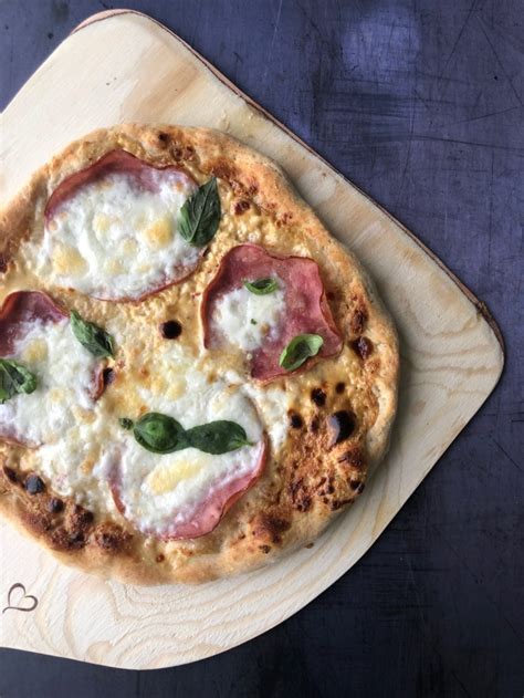 Best Homemade Neapolitan Pizza Dough Recipe