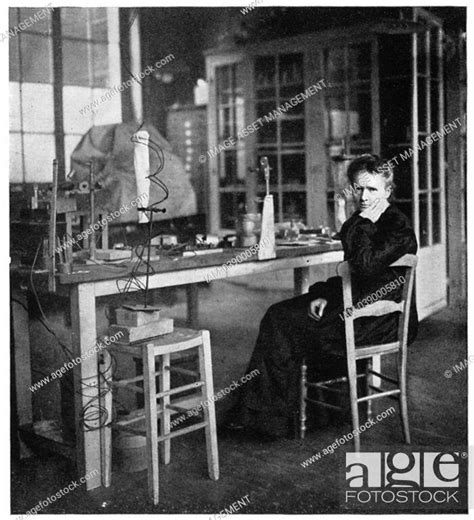 Marie Curie 1867 1934 Polish Born French Physicist In Her Laboratory In