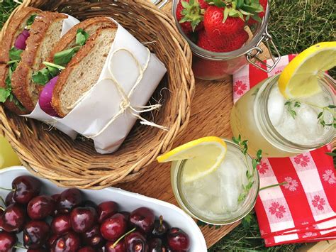 However, planning is just one of the many things to take care of when you do a picnic backpack set includes insulation to keep the food and beverages at a desirable temperature, padding to provide comfort on. How to plan the perfect picnic date for two | BLAVITY