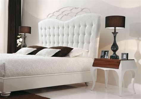 Freestanding Headboard Adds Modular Style For Every Single Bedding
