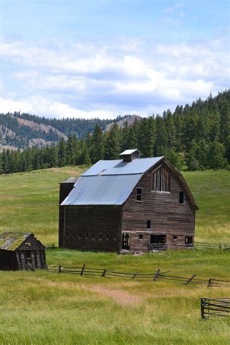 An Abandoned Ranch On Blewett Pass Washington State Pretty Places
