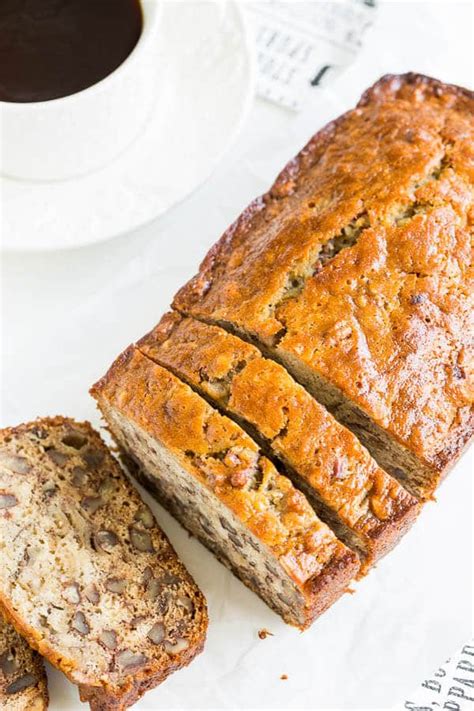 Ridiculously simple banana bread.preheat oven to 350*grease and flour a 9 x 5 loaf pansift together: Best Banana Bread | Recipe | Best banana bread, Banana ...