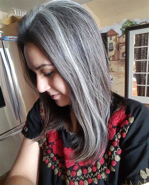 Coffee is also a natural hair dye for grey hair and it can give your hair a dark brown color. Women With Natural Gray Hair Are In Trend Again! (50 pics ...