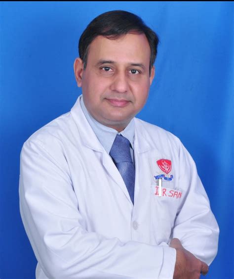 Dr Sanjay Sharma Oncologist Cancer Oncology Specialist Best Doctor