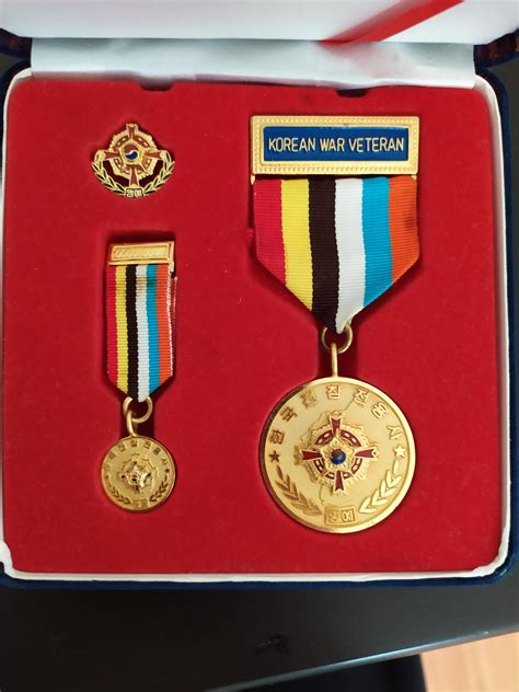 A Korean War Veteran Medal Rturkey