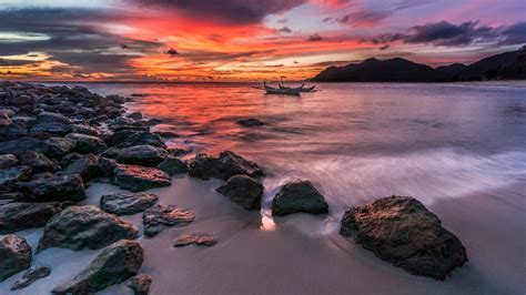 sunset,-rocks-and-beach-powerful-sunset-sky-in-sumatra-sunset-pictures,-sunset-sky,-sunset