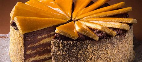 Dobos Torte In Auguszt Cukrászda Tasteatlas Recommended Authentic