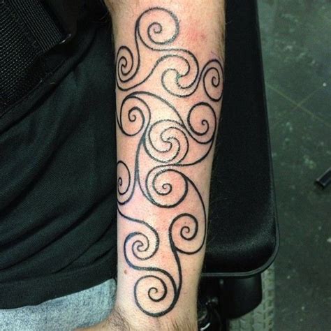 Pin By Guillaume On Tatouage Scandinave Tattoos Spiral Tattoos Body